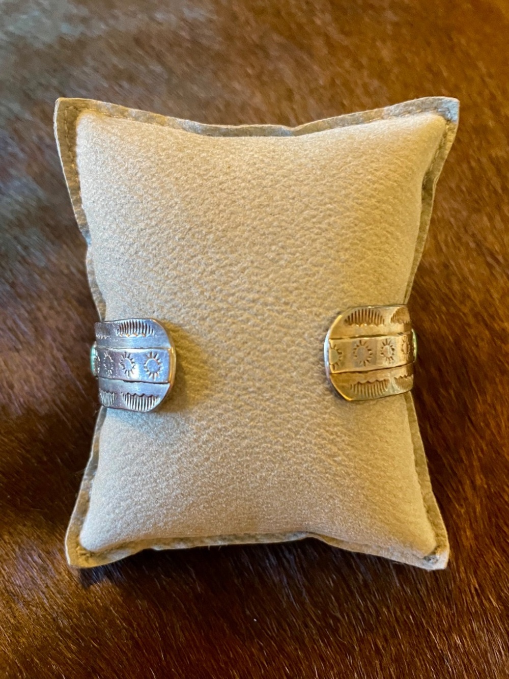 Vintage Zuni Turquoise and Silver Row Cuff Bracelet, Hallmark P. Ukestine - Picture 7 of 7